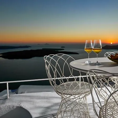 Gitsa Cliff Luxury Βίλα