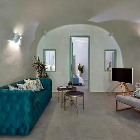 Gitsa Cliff Luxury فيلة *