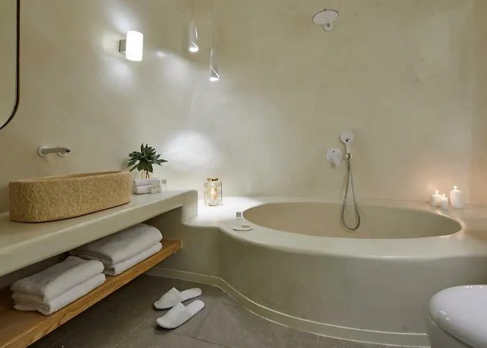 Gitsa Cliff Luxury فيلة