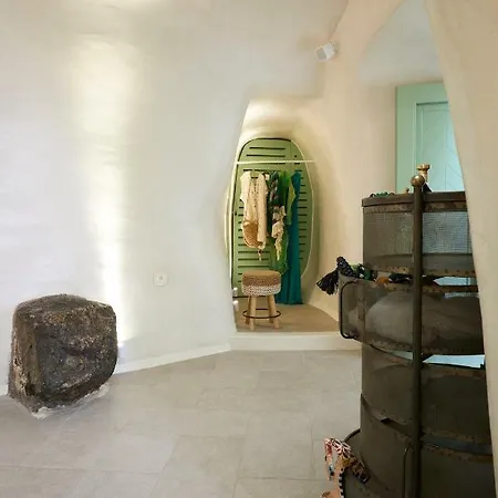 Gitsa Cliff Luxury * Imerovigli (Santorini)