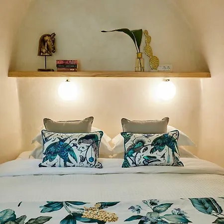 Gitsa Cliff Luxury * Imerovigli (Santorini)