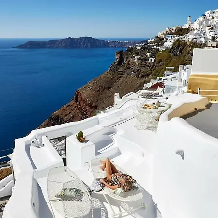 Gitsa Cliff Luxury Imerovigli (Santorini)