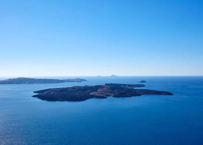 Gitsa Cliff Luxury Villa *