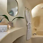 Gitsa Cliff Luxury Imerovigli (Santorini)