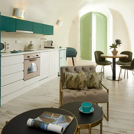 וילה Gitsa Cliff Luxury אימרוביגלי