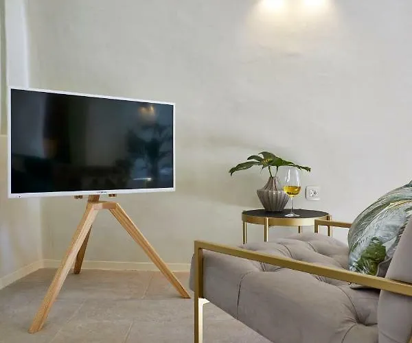 Gitsa Cliff Luxury *